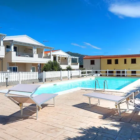 Сasa de vacaciones Domo#30 - Villino Con Piscina, Giardino E Parcheggio Privato *